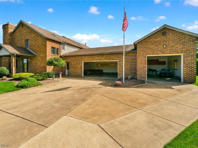 594 Shadydale Drive