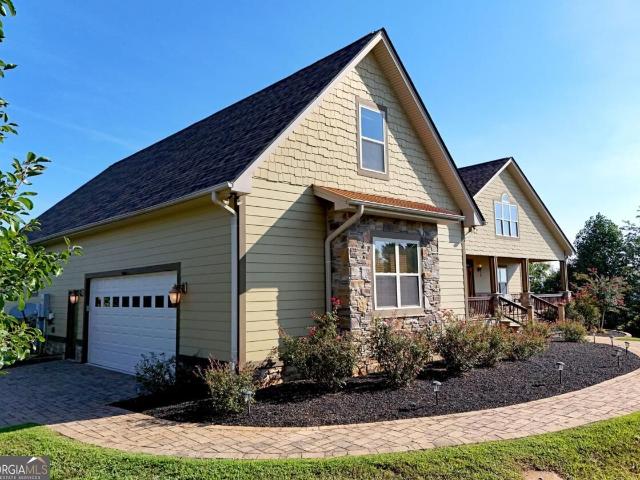 594 Summit Trace