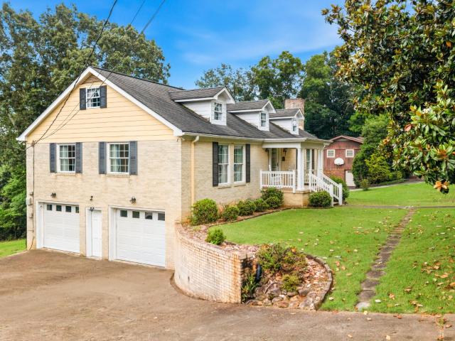 5956 Crestview Drive