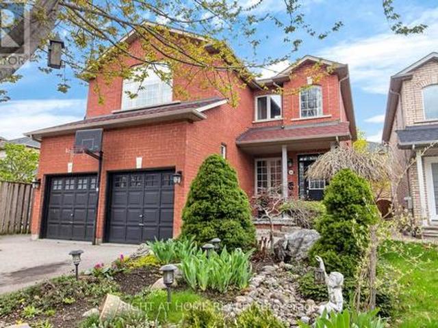 5956 Rayshaw Crescent, Mississauga, ON, L5M 2P2 house for sale | Listing ID W13105 | Royal LePage