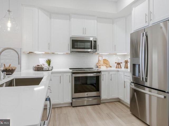 5957 Lookout Avenue # 101