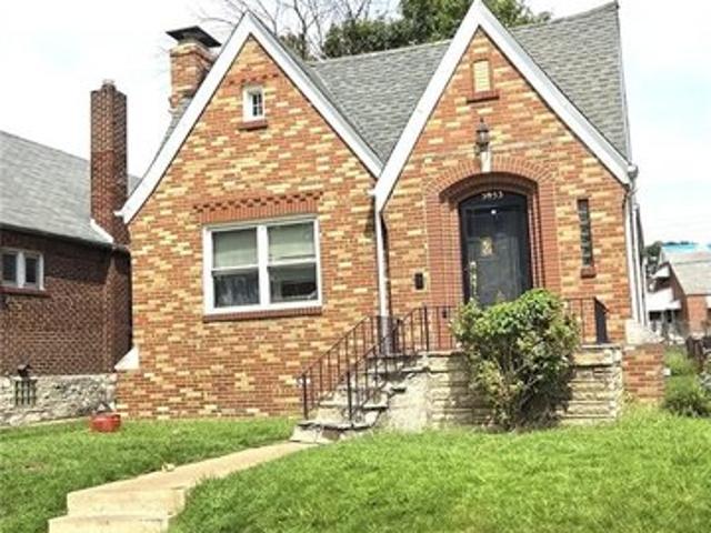 5953 N Pointe Blvd, Saint Louis, MO 63147