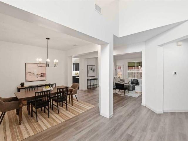 5953 Hillview Drive