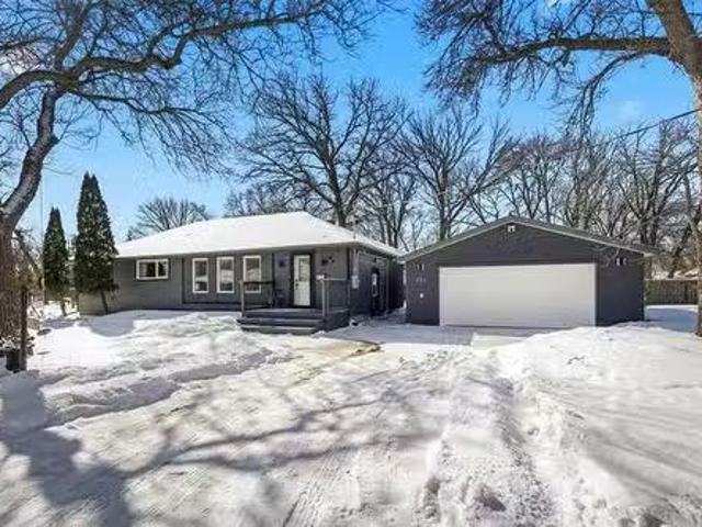 595 Churchill Dr, Winnipeg, MB, R3L 1W4 house for sale List.