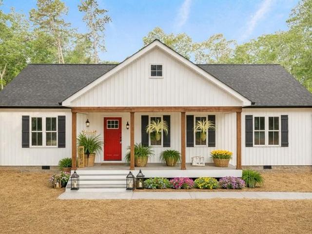 595 Jeffress Rd, Clarksville, VA 23927