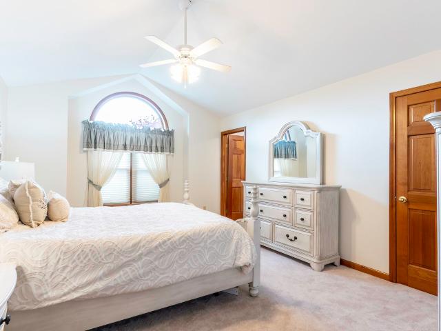 595 N Easton Dr