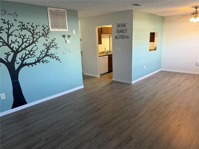 5967 Terrace Park Dr N, Unit 104, St. Petersburg, FL 33709 | MLS #TB8498