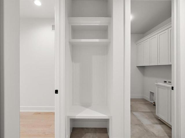 5968 Willow Grove Drive, Troy, US, MI