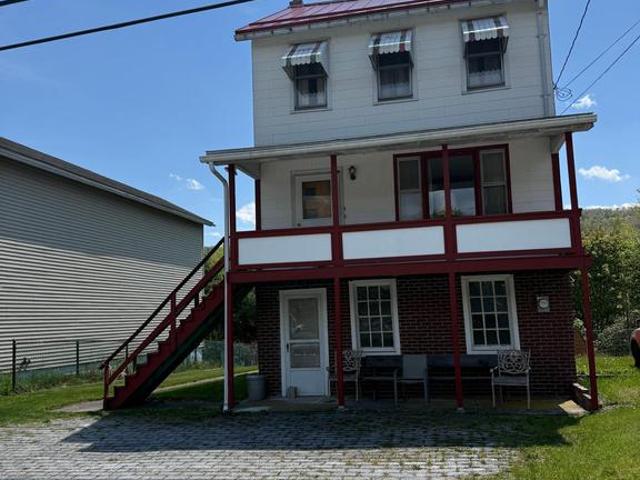 596 Old 209 Road