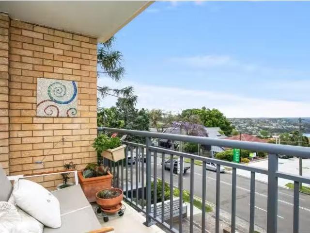 5/96 Ourimbah Road, Mosman Apartment for rent Listed by Tobia.