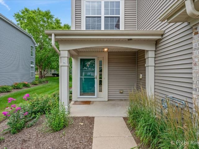 596 Yorkshire Lane