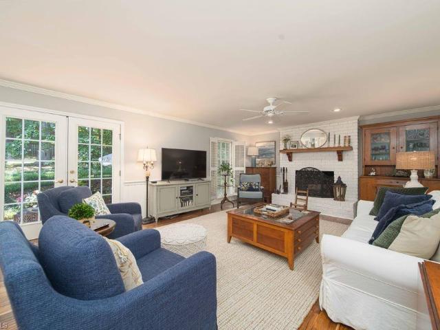 5976 Woodfield Drive