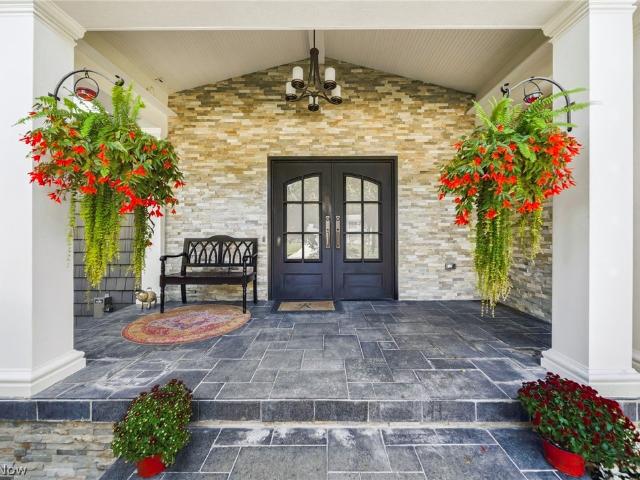 5977 Silver Court