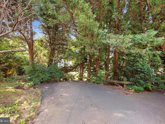 5986 Powells Landing Road