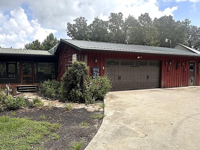 5988 Gentry Road