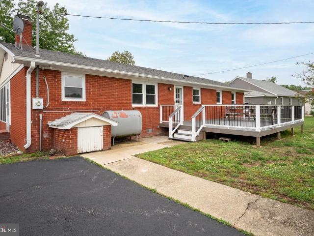 5989 N Main Street