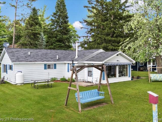 5980 Birchwood Drive