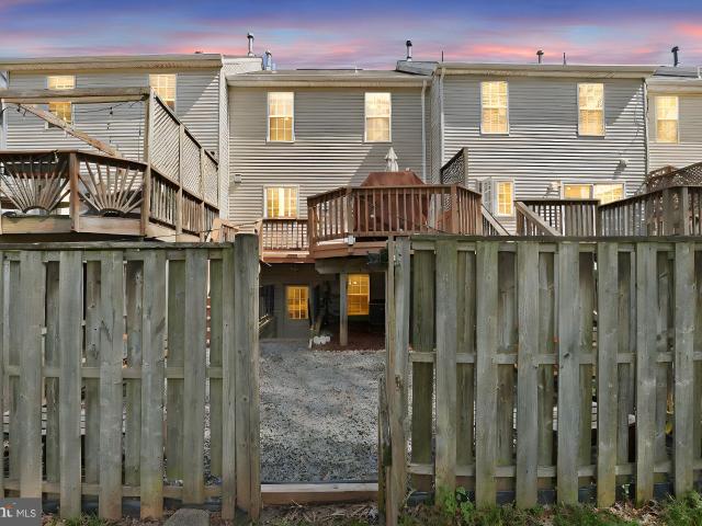 5982 Manorwood Dr, Centreville, VA 20120 | MLS #VAFX2300