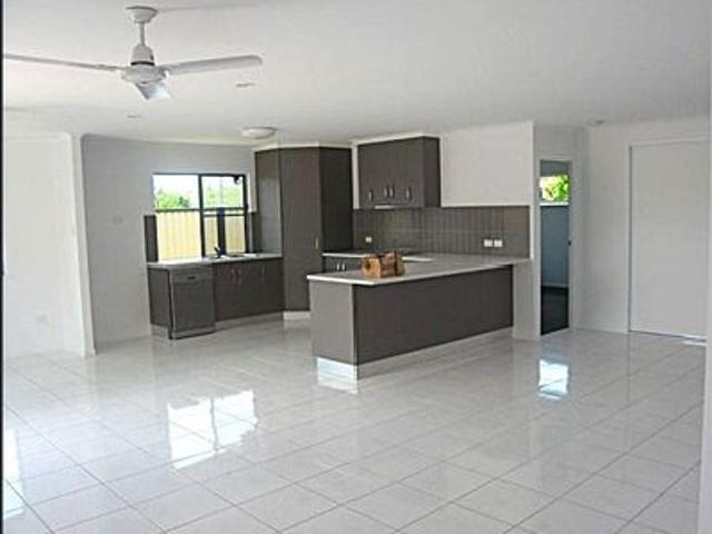5/98 Broad St, Sarina, 4737