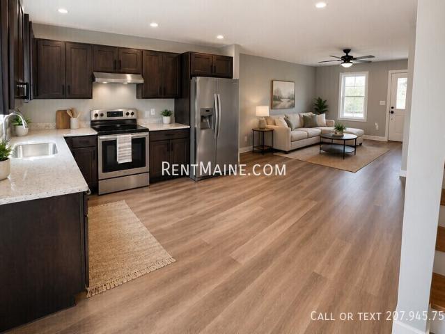 599 Pine Tree Rd. Apt 2 beds, 1 full and 1 half bath