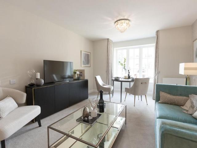 59 61 The Broadway, Amersham HP7 2 bed retirement property to rent £6,495 pcm £1,499 pw