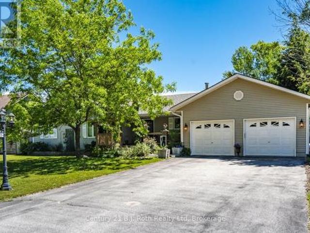 59 Withall Grove, Tiny Wyevale, ON, L0L 2T0 house for sale | Listing ID S13849 | Royal LePage