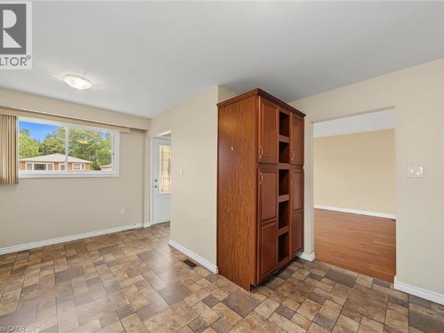 59 ATERNO Drive Unit# Main, Hamilton, Ontario, L9C5S4