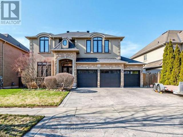 59 Black Walnut Crescent, Richmond Hill, ON, L4B 3S3 house for sale | Listing ID N12980 | Royal LePage