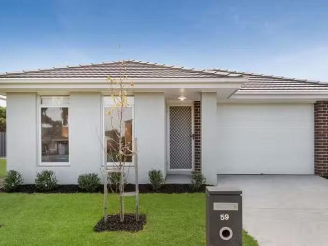 59 Broderick Road, Carrum Downs, VIC 3201 House for Rent