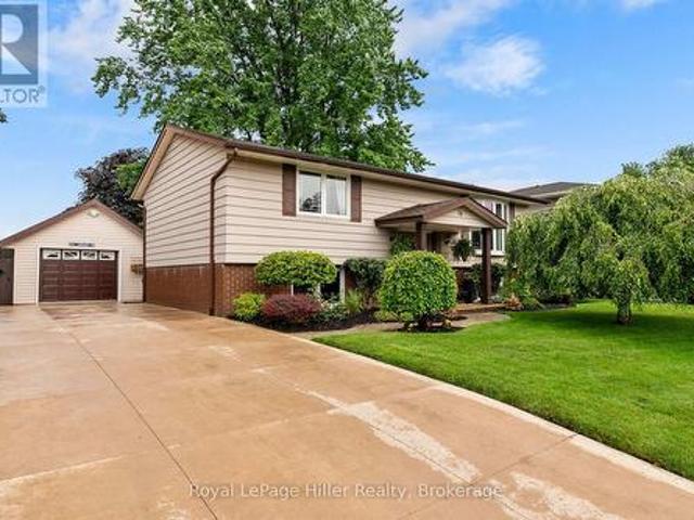 59 Briarhill Drive, Stratford, ON, N5A 6N6 house for sale | Listing ID X13677 | Royal LePage