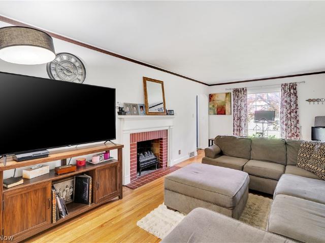 59 Clifton Drive