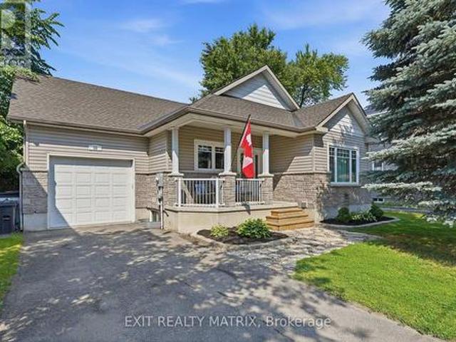 59 First Avenue, Russell, ON, K4R 1C9 house for sale | Listing ID X13592 | Royal LePage