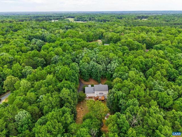 59 Fox Trot Ln