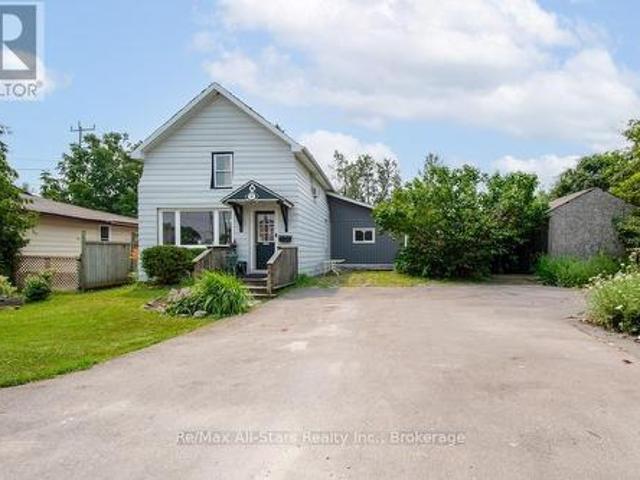 59 George Street W, Kawartha Lakes Lindsay, ON, K9V 2P2 house for sale | Listing ID X13611 | Royal LePage