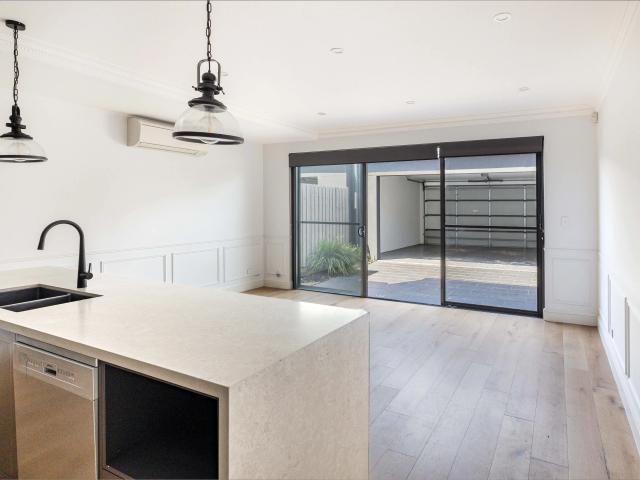 59 Hansard Street, Zetland NSW 2017 | BresicWhitney