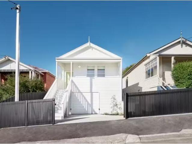 59 Lord Street, SANDY BAY House for rent Listed by Vanessa Co.