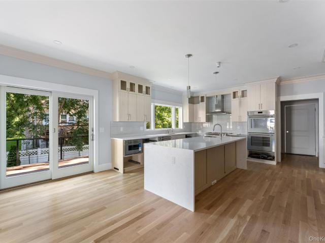 59 Myrtle Boulevard