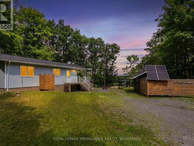 59 Sunset Shores Lane, Frontenac South, ON, K0H 1T0 house for sale | Listing ID X13621 | Royal LePage
