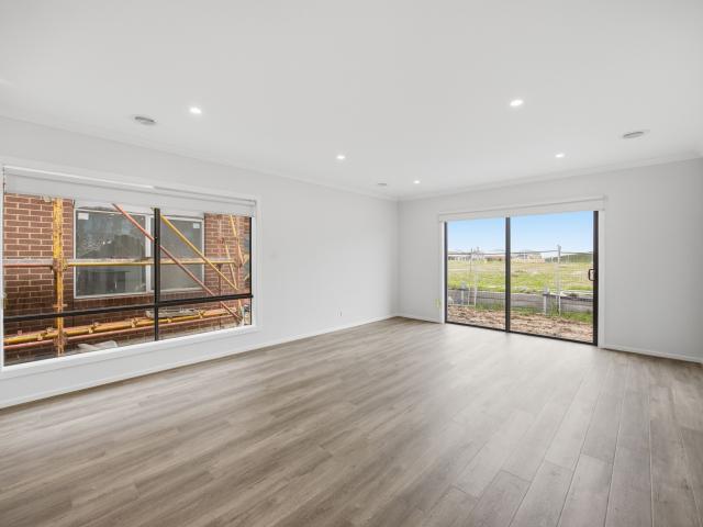 5 Majorelle Way Clyde, VIC 3978