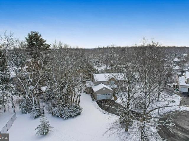 5 mary court, cranbury, us, nj