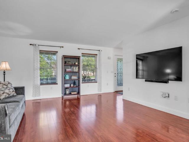 5 Meade Drive