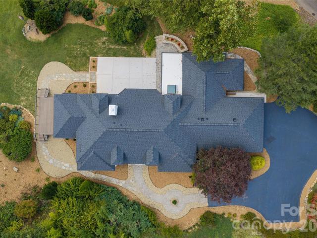 5 Meadow Ridge Drive