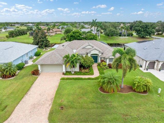 5 Medalist Pl, Rotonda West, FL 33947