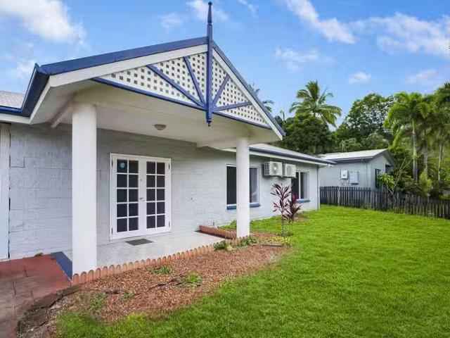 5 Michaelangelo Drive, Redlynch, QLD 4870