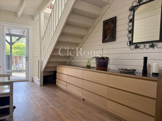 5 minutes de Villeréal – Charmante maison en bois de 4 chamb. 205m² Villeréal