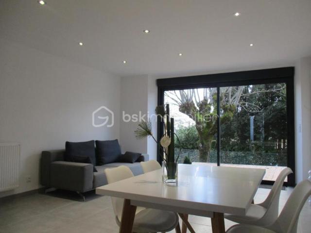 5 MINUTES DU CENTRE VILLE, SUPERBE APPARTEMENT T2 NEUF DANS MAISON AVEC TERRASSE