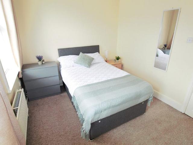 5 Newsums Villas, Carholme Road, Lincoln, Lincolnshire, LN1 1SQ