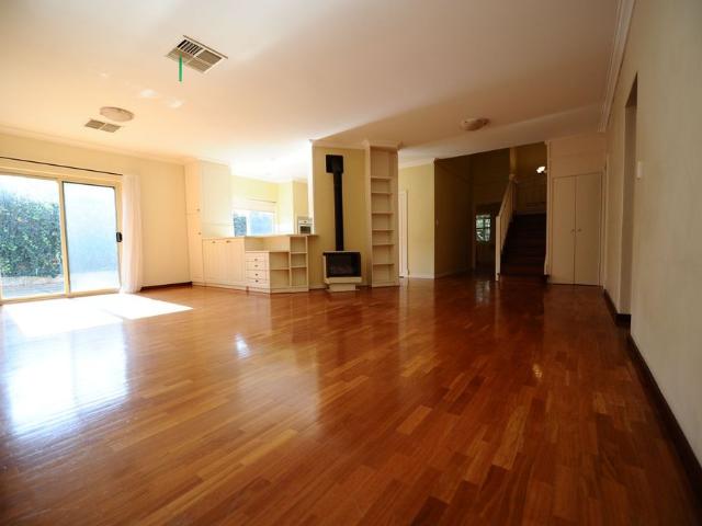 5 Nisbet Road, Applecross, WA 6153