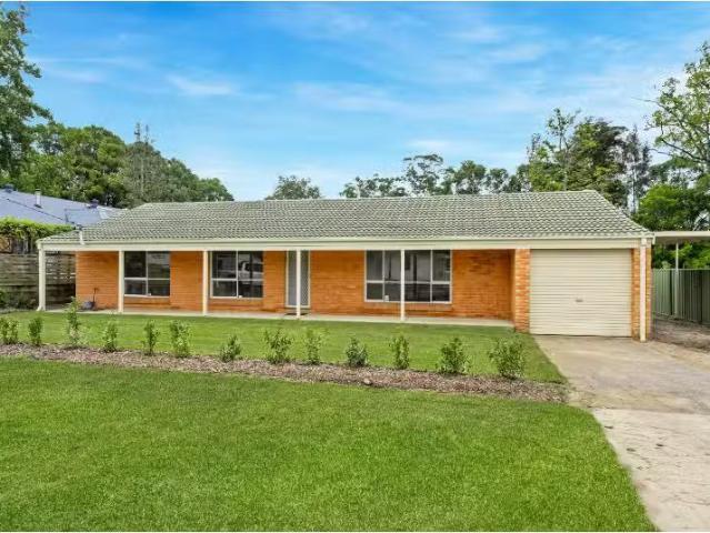 5 Ourimbah Street, Lisarow House for rent Listed by Tammy Cal.