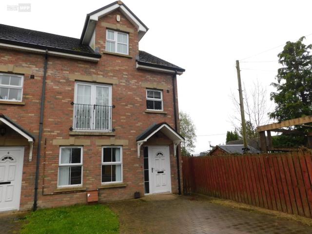 5 Oakfields, Omagh
